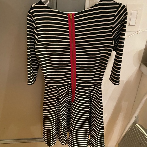 French Connection Black and White Stripe Suki Fit & Flare - Picture 5 of 6
